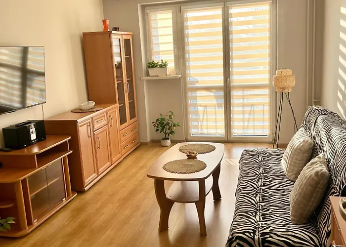 T Joanna Blisko Dworca