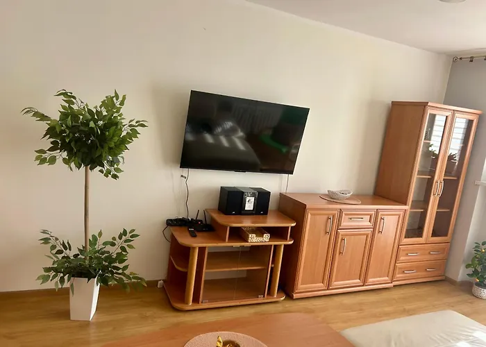 T Joanna Blisko Dworca